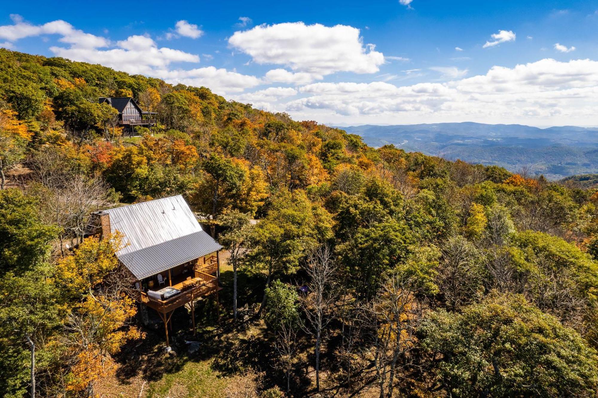 Above The Clouds Villa West Jefferson Luaran gambar